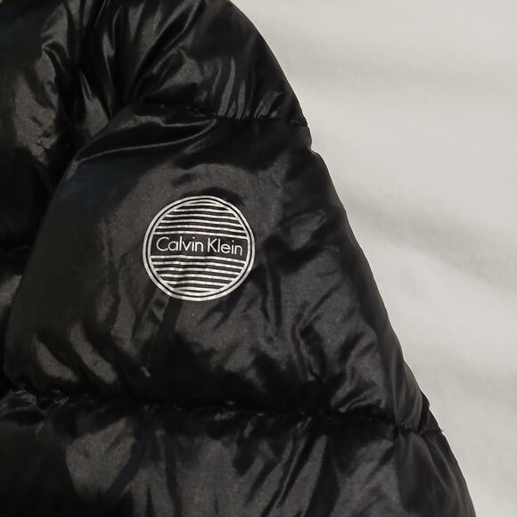 Calvin Klein Packable Lightweight Premium Down Medium Black Quilted Puffer Coat - Picture 4 of 16